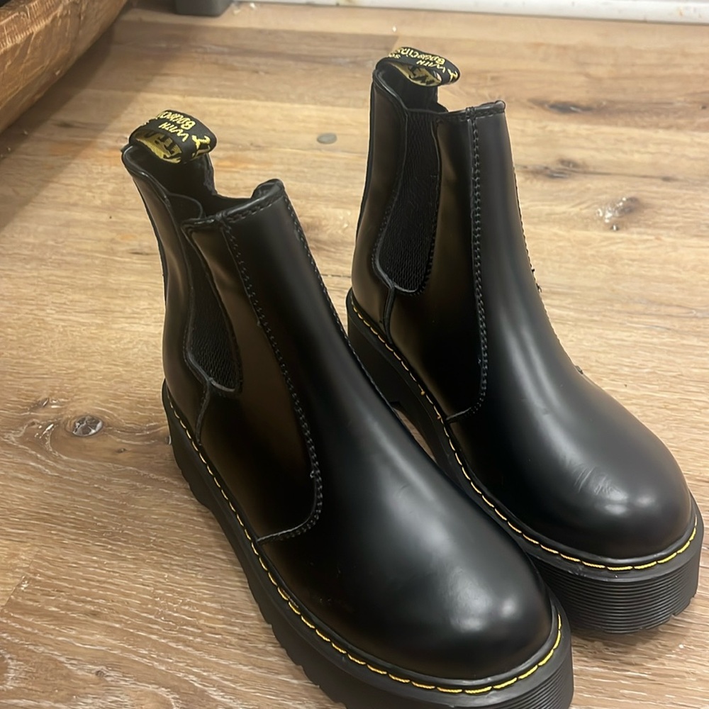 New
Never worn
Too small for me